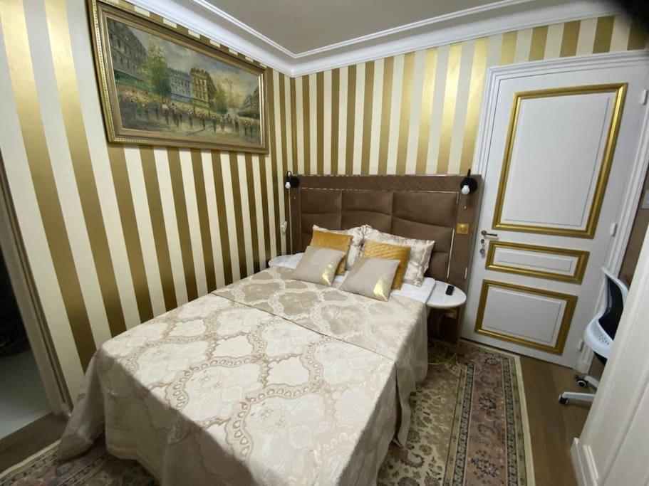 Premium Studio 2 Minutes Walk From Champs-Elysees París Exterior foto
