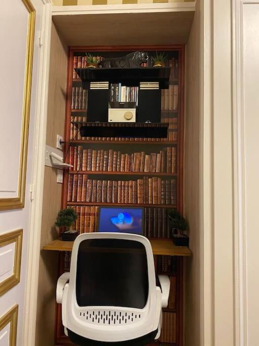 Premium Studio 2 Minutes Walk From Champs-Elysees París Exterior foto